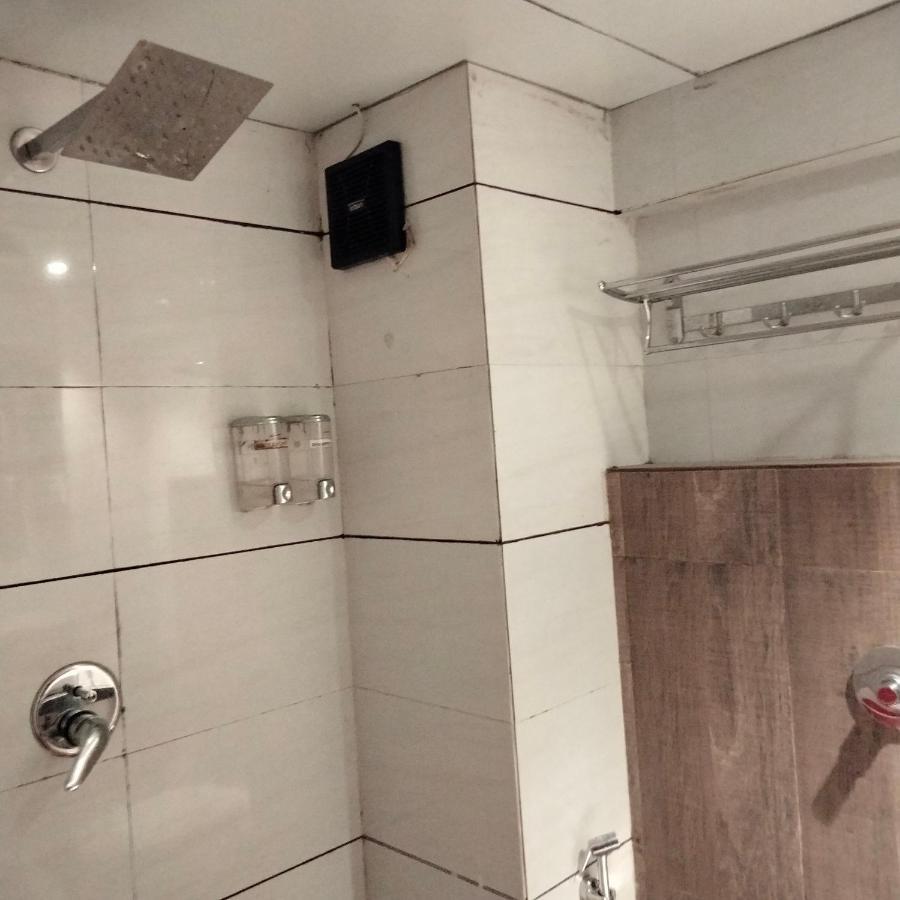 Hotel Everest Navi Mumbai Exterior foto