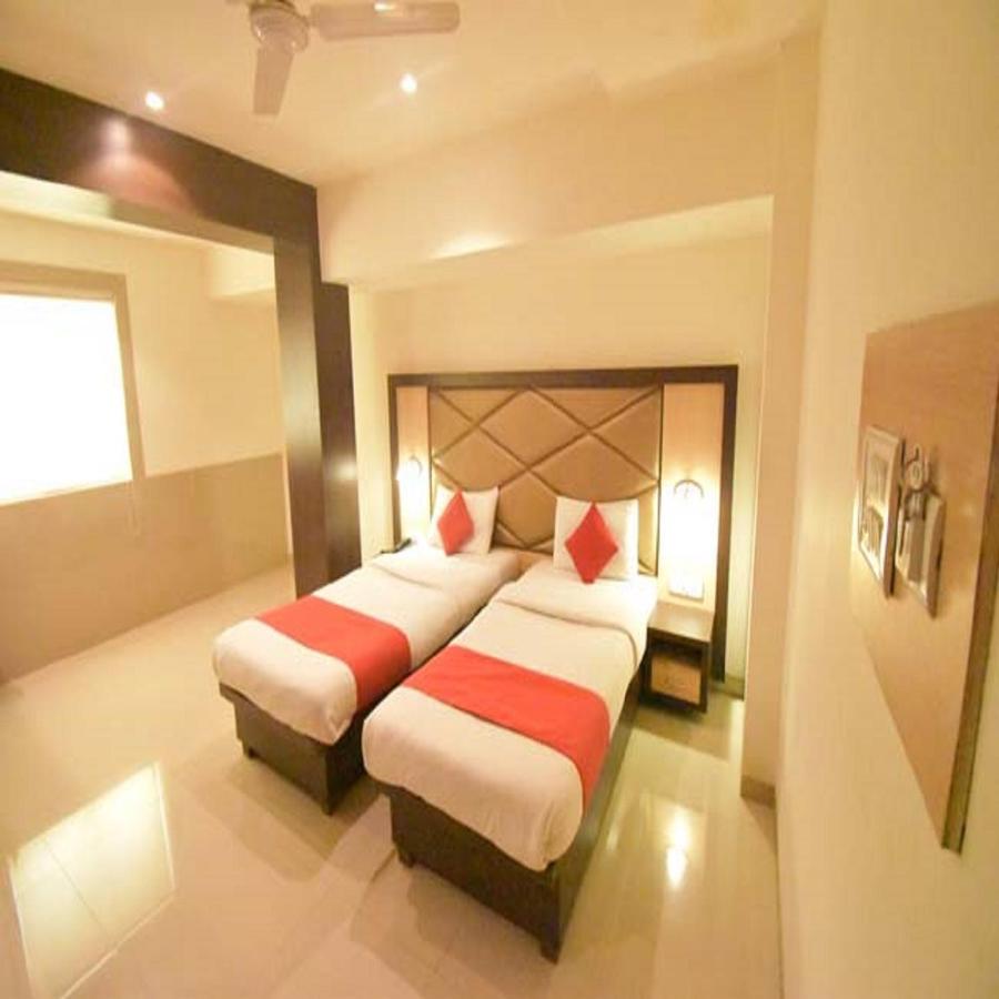 Hotel Everest Navi Mumbai Exterior foto