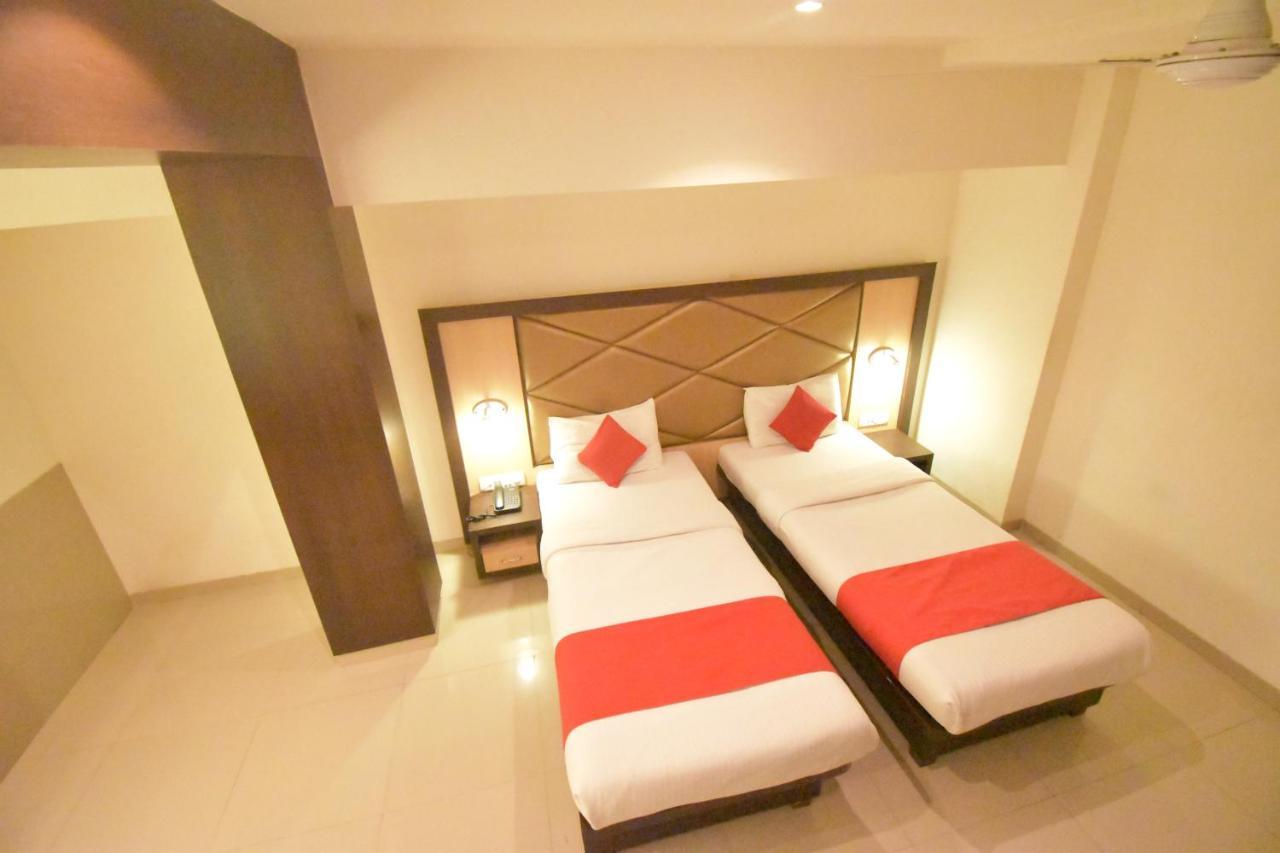Hotel Everest Navi Mumbai Exterior foto